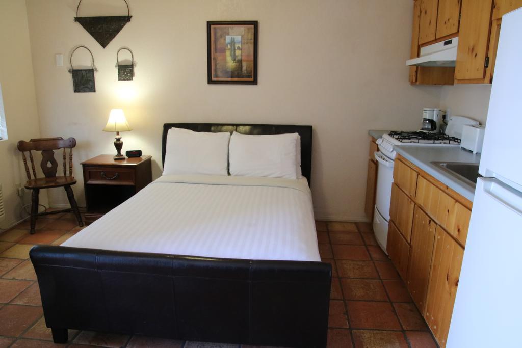 My Place Suites Wickenburg Room photo